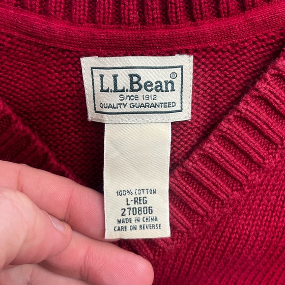 L.L. Bean 100% Cotton Vintage Vneck Mr Rodgers Sweater Mens L Dk Red 1630 - Picture 3 of 7